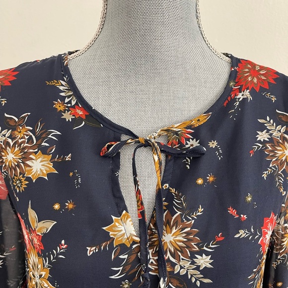 Very J Navy Blue Floral Dress . Size small - Picture 3 of 16